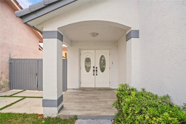 Foto del edificio - 12894 SW 60th Terrace