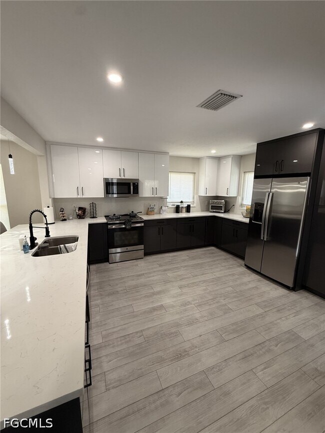 Foto del edificio - 1414 SE 6th Ave