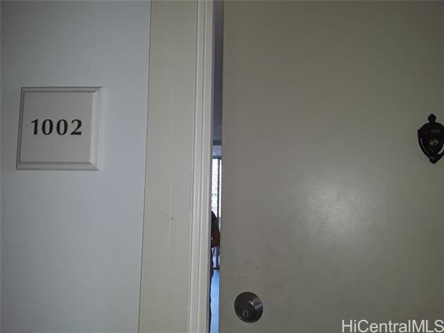 Primary Photo - 430 Kaiolu St
