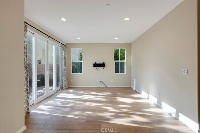 Building Photo - 441 Aera Court