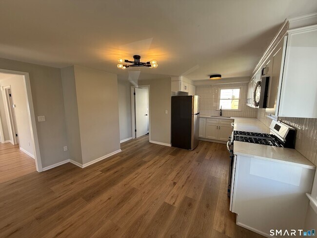 Foto del edificio - 3 Edgewood St