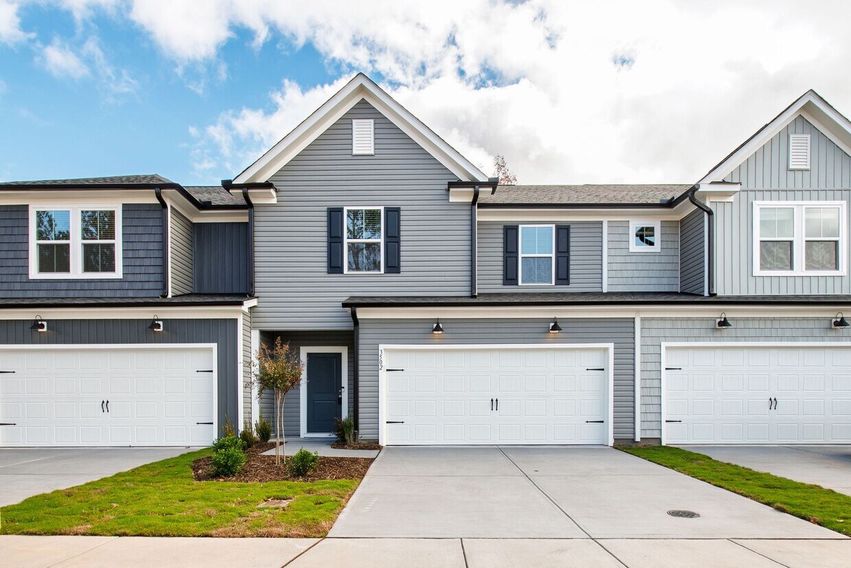 Primary Photo - Modern 3-Bedroom Townhome in Solana, Durham!