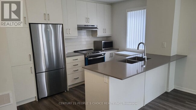 Building Photo - 151 Honeycrisp Cres