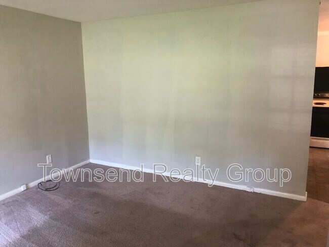 Building Photo - 4601 Somerdale Ln