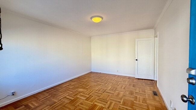 Foto del edificio - Charming Silver Terrace 3 Bedroom/1 BA SFH with Private Garden Oasis +Flex Bonus Room- AMSI