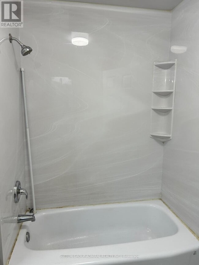 Building Photo - 166 Kulpin Ave