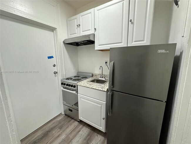 Foto del edificio - 1630 SW 10th St