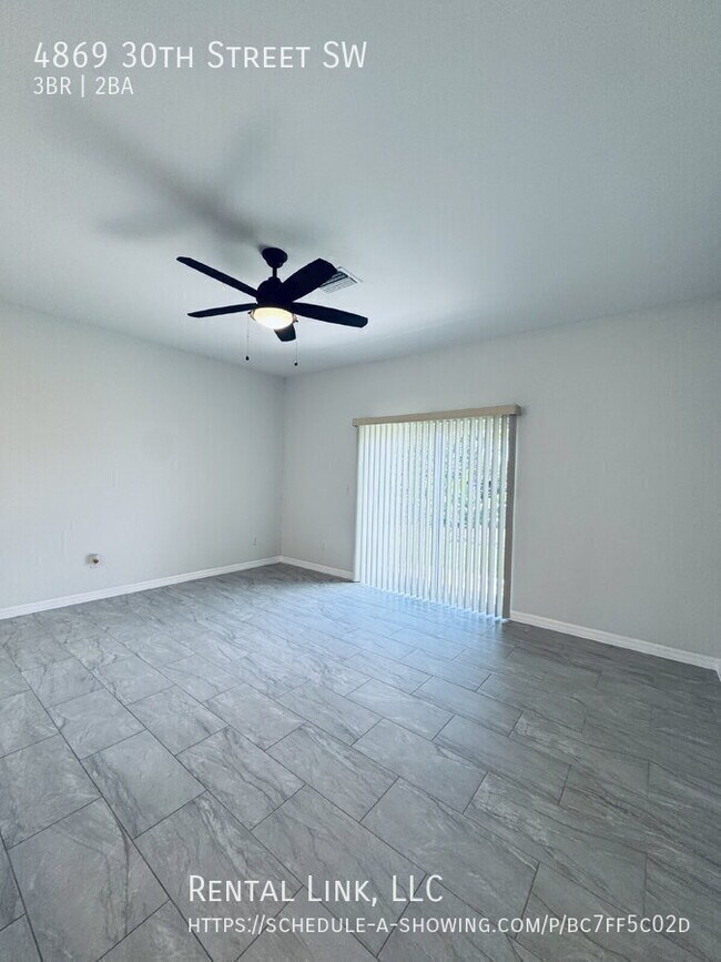 Foto del edificio - 4869 30th St SW