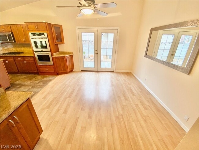 Foto del edificio - 400 Davenport Ln