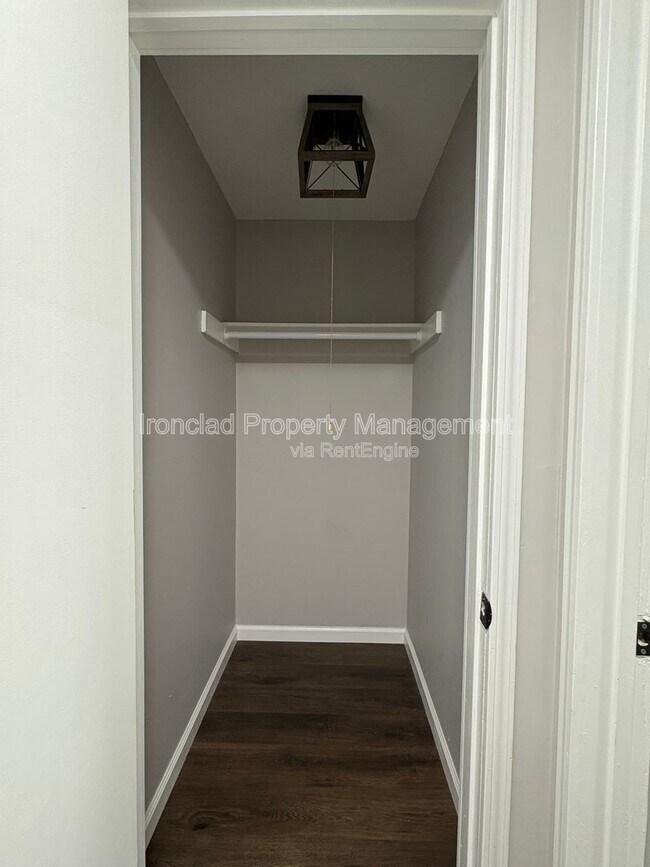 Foto del edificio - 818 Pine St