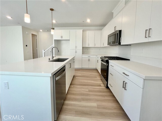 Building Photo - 27672 Ensemble Pl