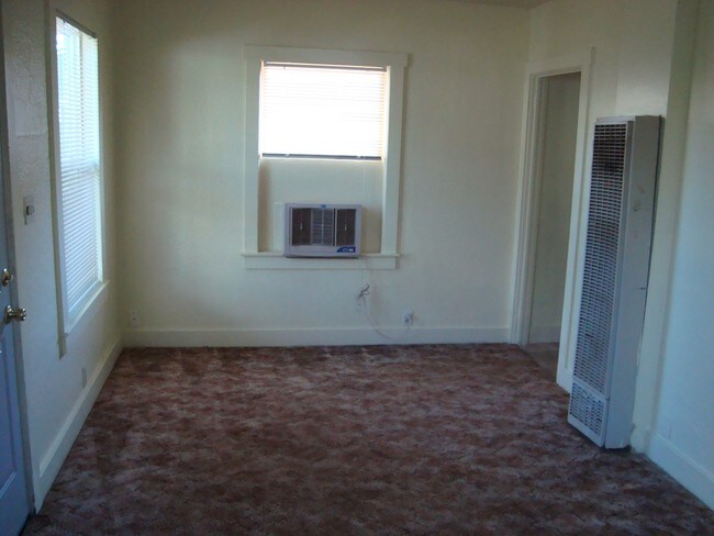 Sala de estar de la cabaña - 1025 West St