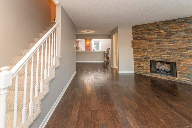 Building Photo - 107 Olde Newburgh Dr