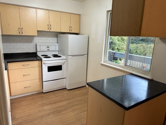 Building Photo - 646 Admirals Rd