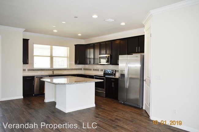 Building Photo - 3 br, 2.5 bath House - 14107 Lakeview Park Rd