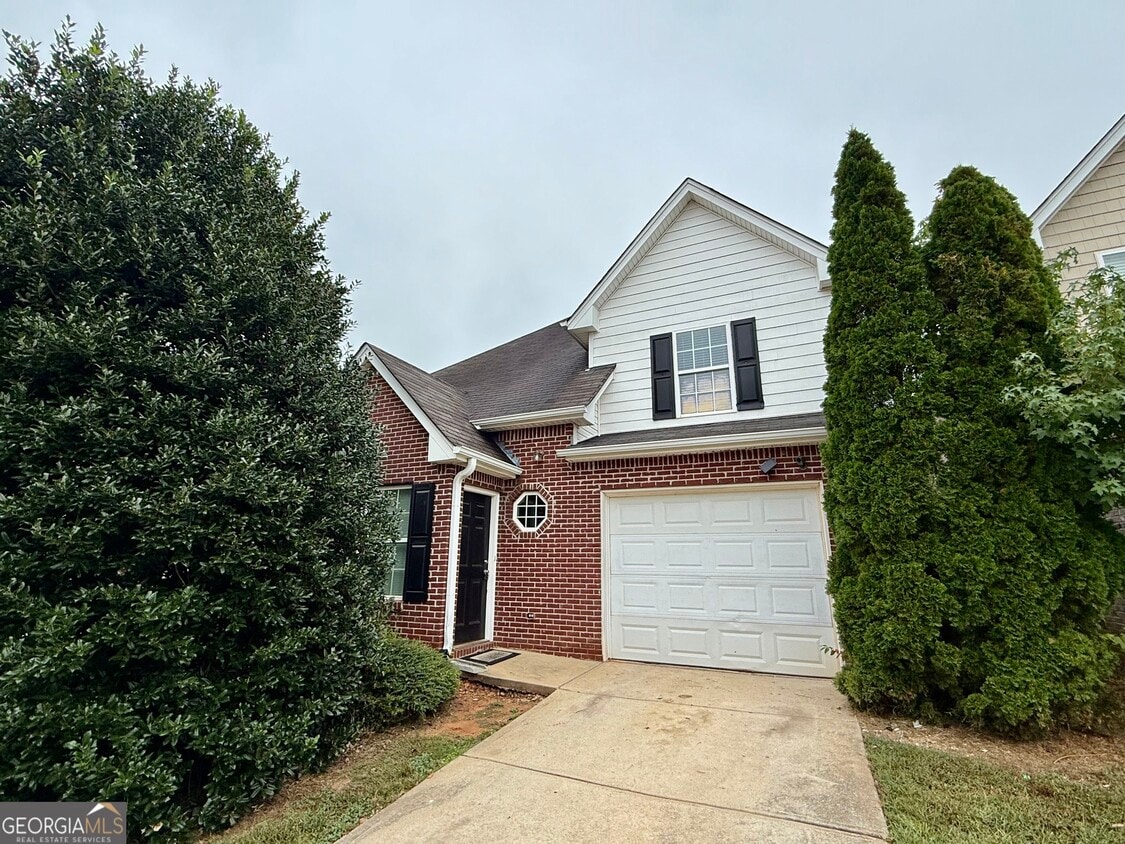 Primary Photo - 136 Rankin Cir