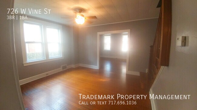 Building Photo - Nice 3 Bedroom Town Home