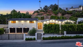 Foto del edificio - 20226 Lorenzana Dr