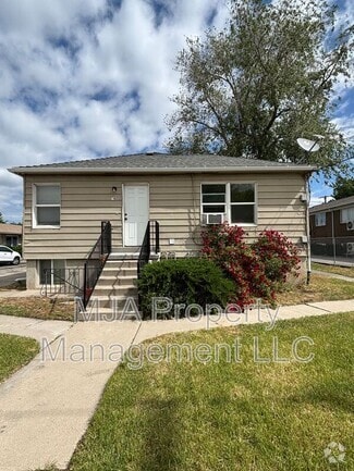 Building Photo - 742 Wasatch St