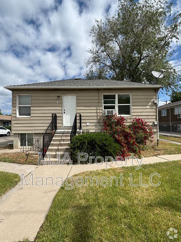 Building Photo - 742 Wasatch St