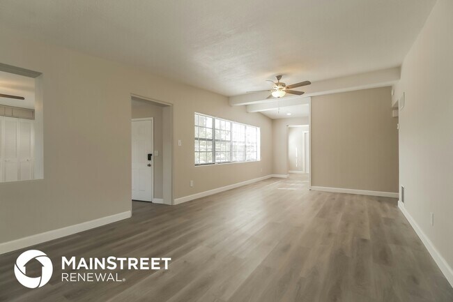 Building Photo - 3007 Tampico Dr