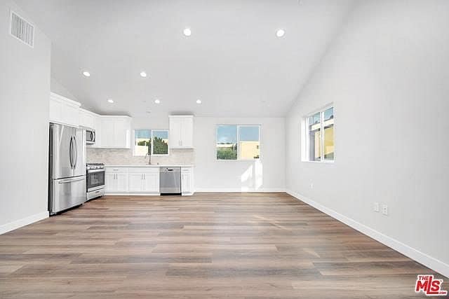 Building Photo - Saticoy Villas