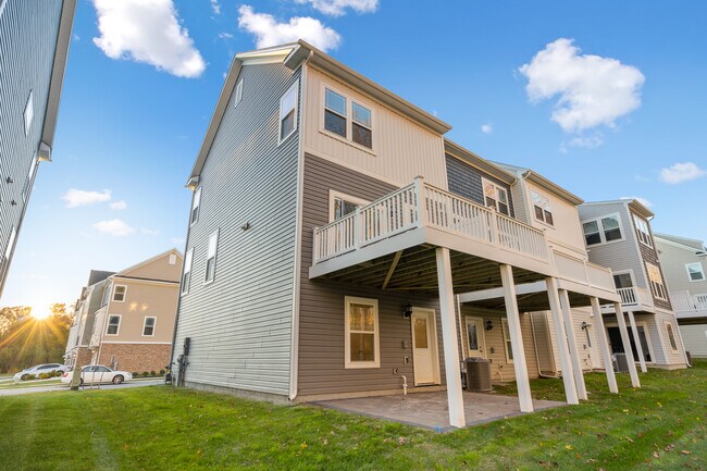 Building Photo - 252 Waterstone Rd