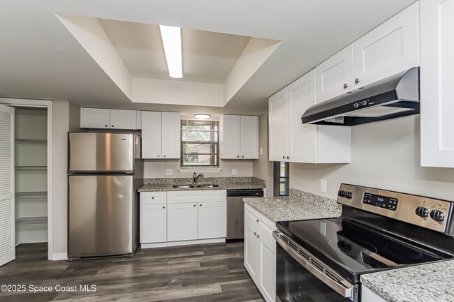 Foto del edificio - 1711 Barker St NE