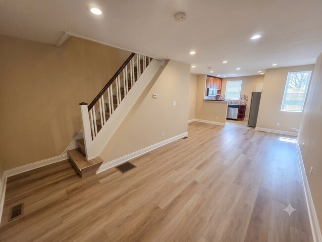 Building Photo - ??? UPDATED COZY 3 BEDROOMS AND 1.5 BATH HOME LOCATED IN NORTHEAST/LAWNCREST!!! ???