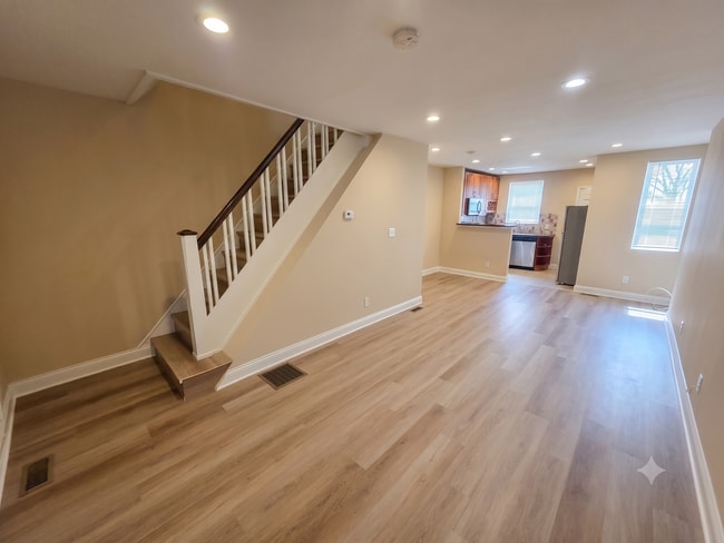 Photo - ??? UPDATED COZY 3 BEDROOMS AND 1.5 BATH HOME LOCATED IN NORTHEAST/LAWNCREST!!! ???