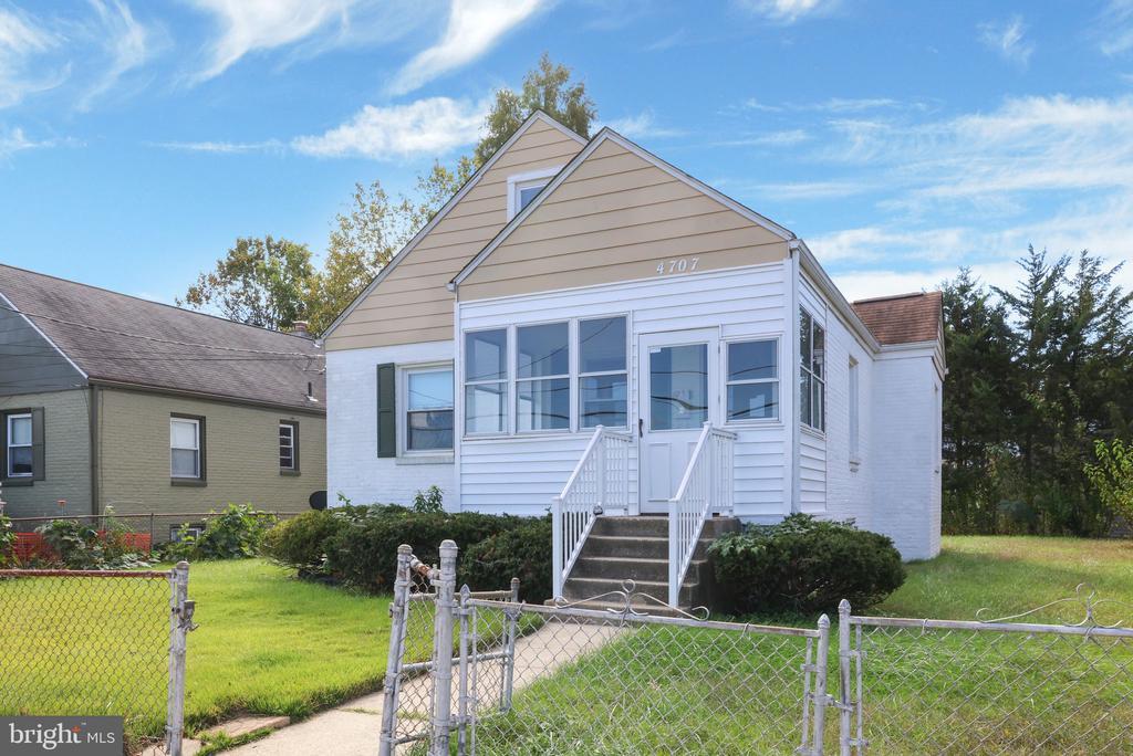 Primary Photo - 4707 Tuckerman St