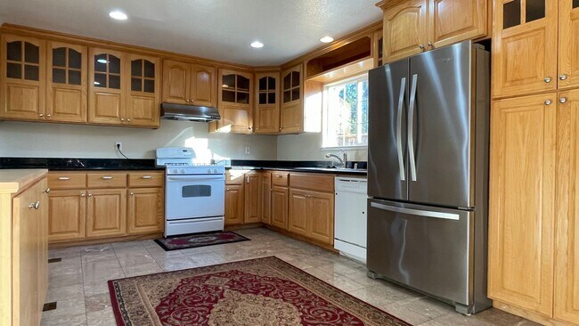 Foto del edificio - 960 Branham Ln