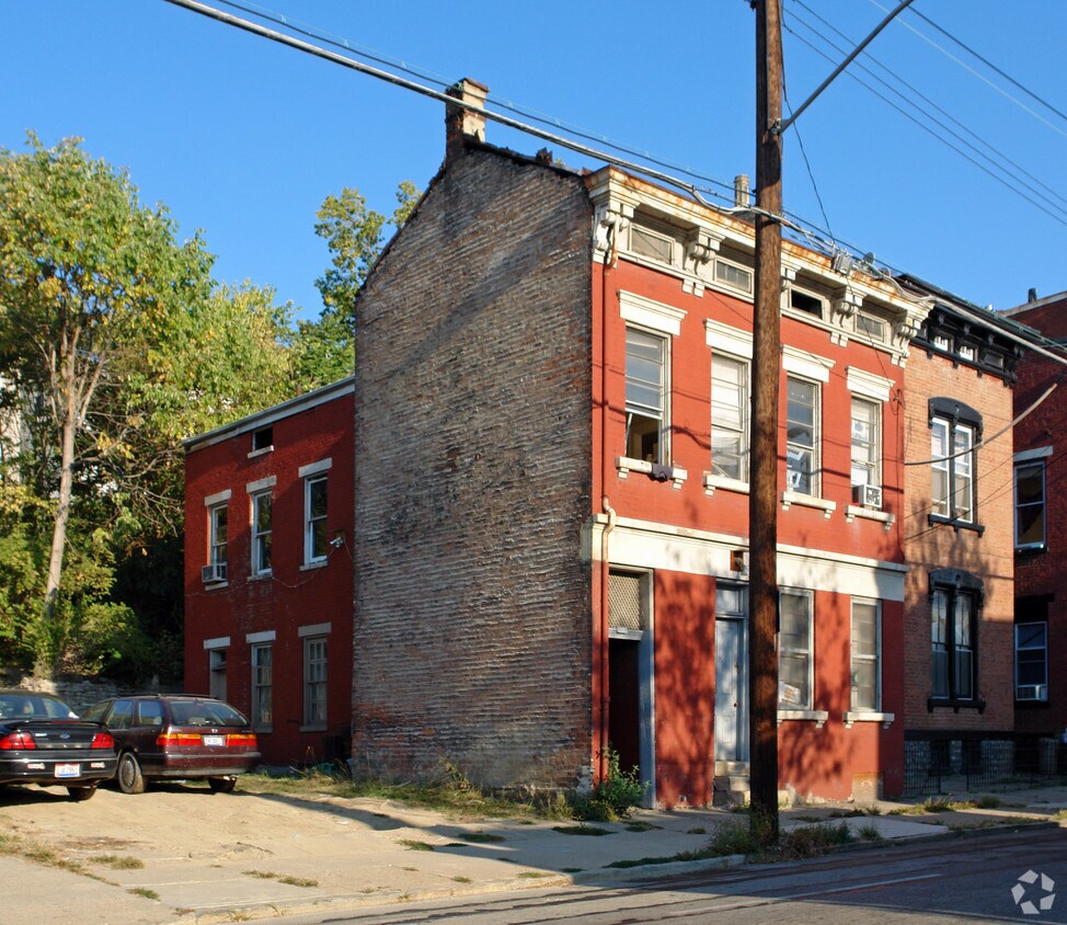 Primary Photo - 925 State Ave