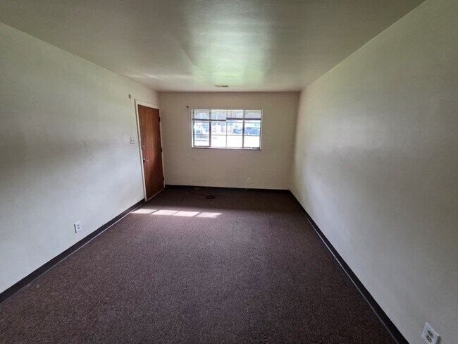 Building Photo - 510 E Pittsburgh McKeesport Blvd