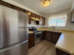 Building Photo - 4131 W Orangewood Dr