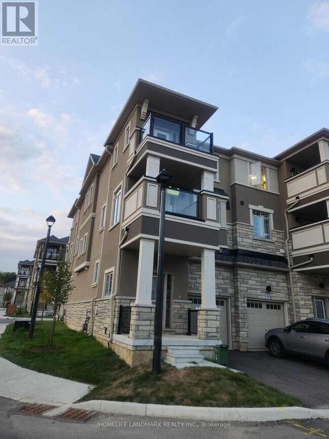Photo du bâtiment - 305-305 Garner Rd W