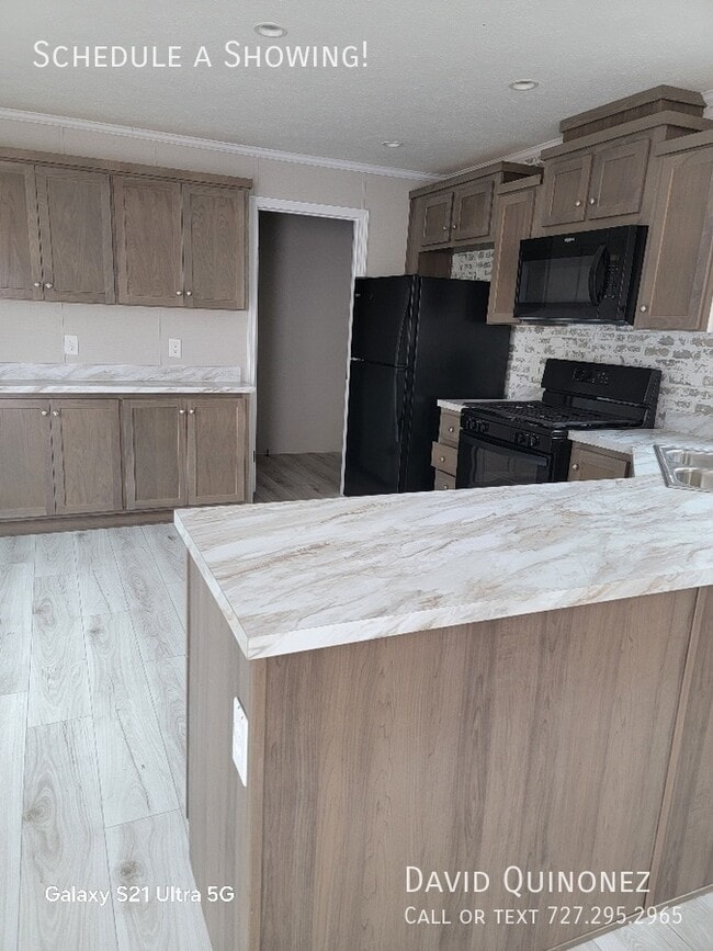 Building Photo - 509 Menard-