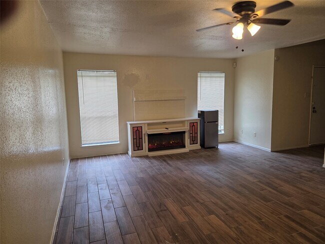 Foto del edificio - 11545 S Kirkwood Rd