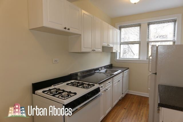 Building Photo - 555 W Aldine Ave