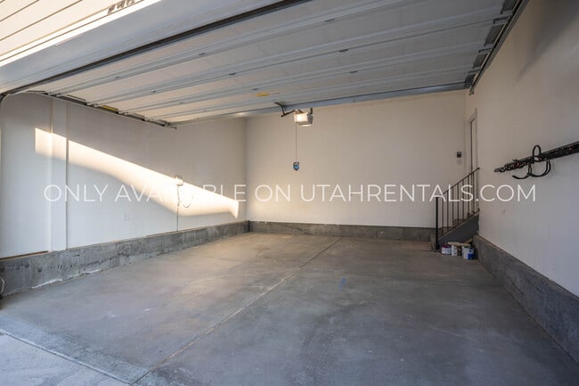 Building Photo - 578 Sugar Beet Dr