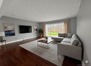 Building Photo - 109 Candlewood Dr