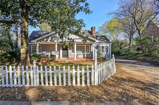 Photo - 22 Peachtree Hills Ave NE House