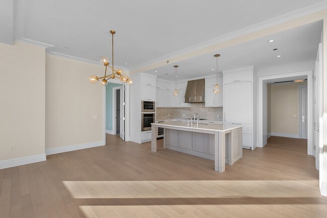 Foto del edificio - 451 E Grand Ave