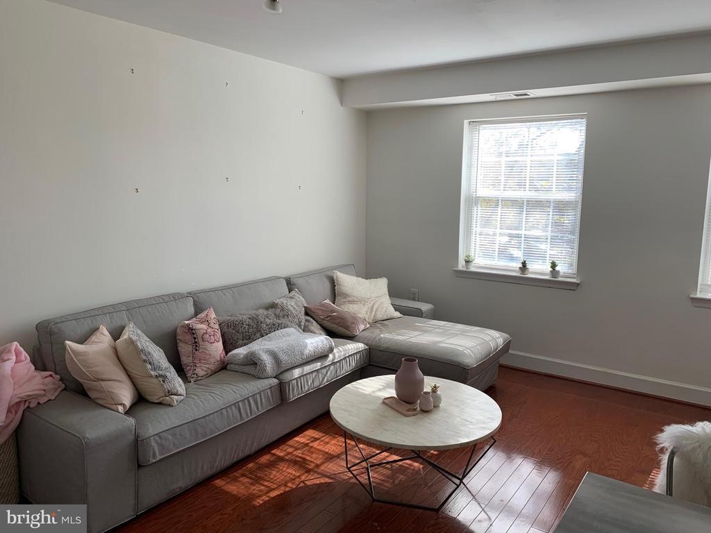 Foto principal - 3609 38th St NW