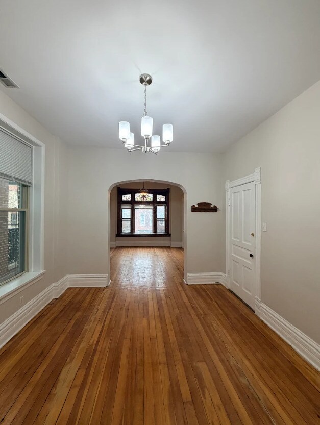 Foto del edificio - 1013 N Winchester Ave