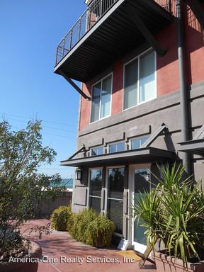 Building Photo - 215 E McKinley St