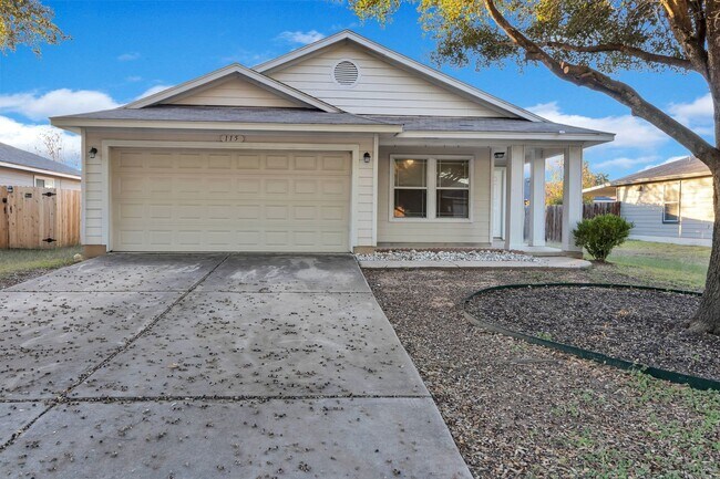 Building Photo - Charming 3 Bed, 2 Bath House with Serene Yard