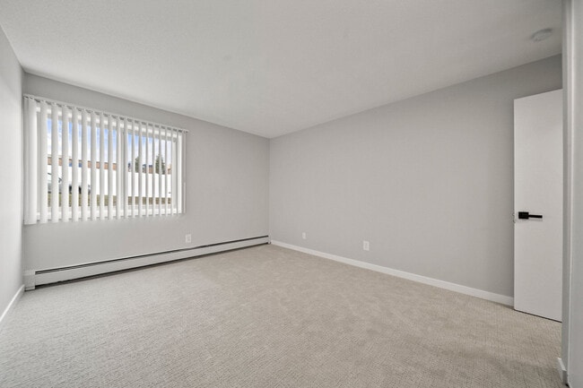 Building Photo - Morada