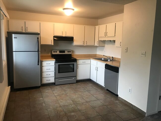 Building Photo - 5413 Akes Dr