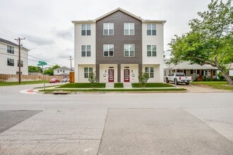 Building Photo - 3144 Forest Park Blvd